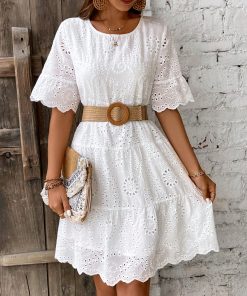 Rochie albă brodată din bumbac cu mânecă trei sferturi Elena
